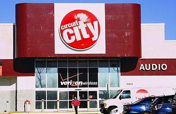 Circuit City the City Logo - Why Circuit City Busted, While Best Buy Boomed