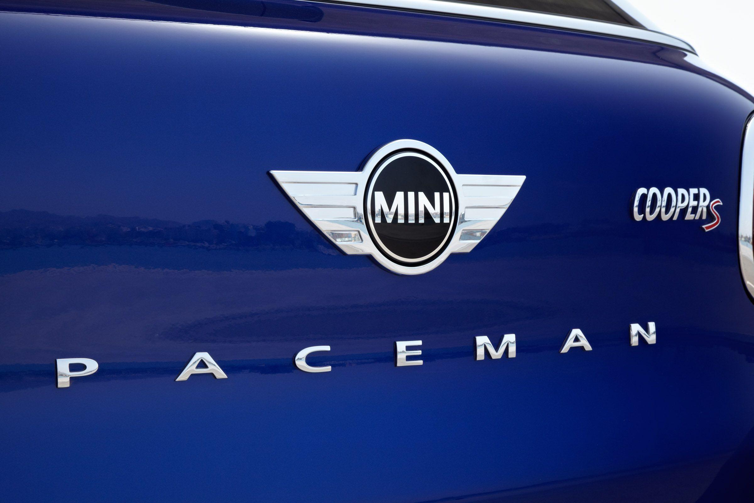 Mini Cooper Car Logo - Mini Cooper Logo, Mini Car Symbol Meaning and History | Car Brand ...
