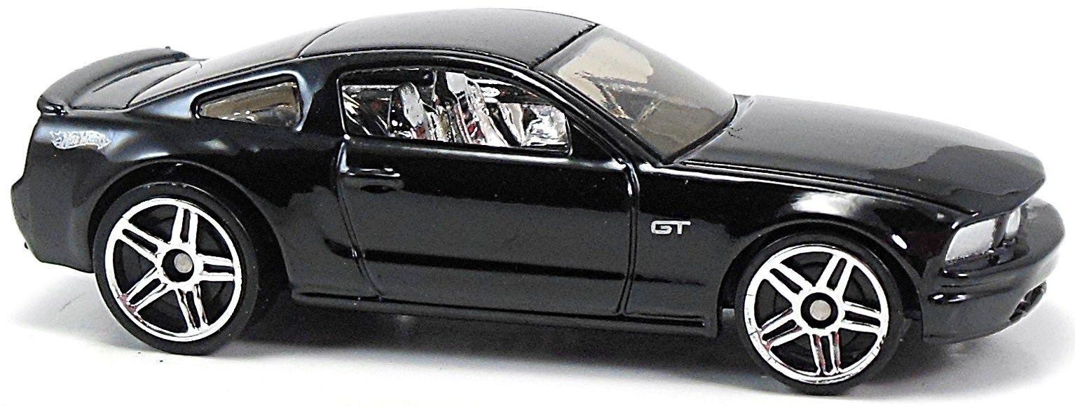 Black and White Ford Mustang Logo - 2005 Ford Mustang GT - 74mm - 2005 | Hot Wheels Newsletter