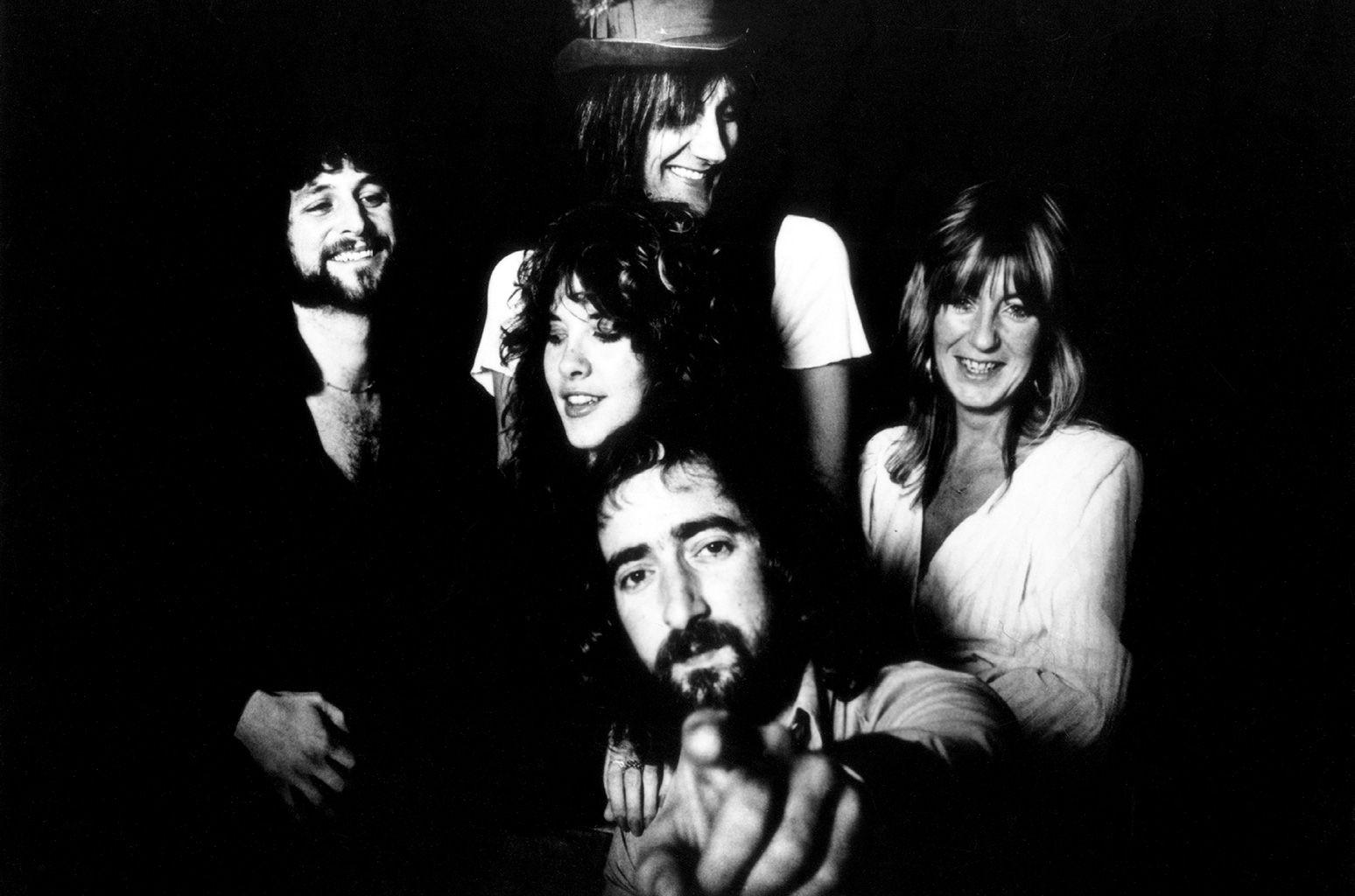 Fleetwood Mac Flower Logo - Fleetwood Mac's 'Rumours' Turns 40: 11 of the Best 'Go Your Own Way