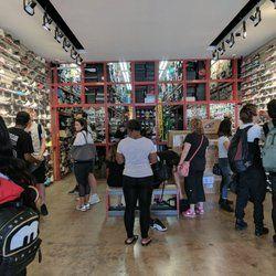 Flight Club Store Logo - Flight Club - 100 Photos & 186 Reviews - Shoe Stores - 535 N Fairfax ...