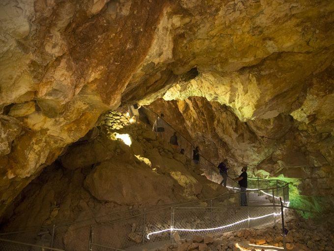 Grand Canyon Caverns Logo - Grand Canyon Caverns Feature Many Fascinating and Unusual Sites