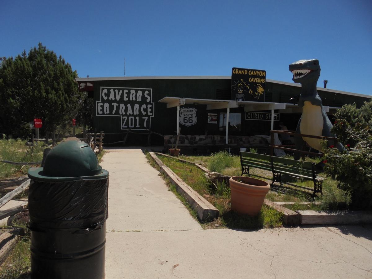 Grand Canyon Caverns Logo - Grand Canyon Caverns Inn, Peach Springs, AZ - Booking.com