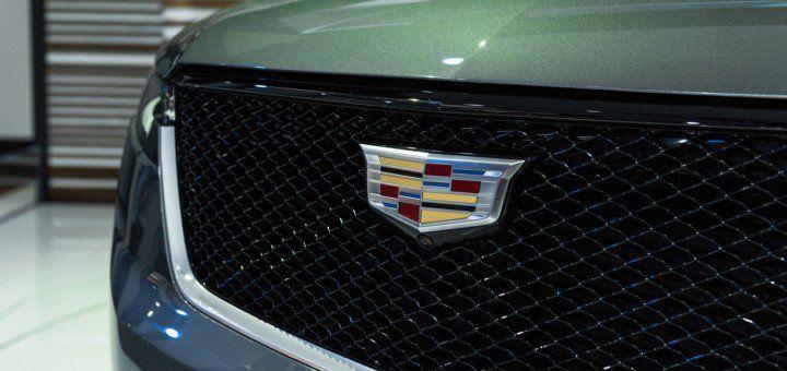 Funny Cadillac Logo - Cadillac Drunk Tweeted All Of Its Competitors On Valentine's Day ...