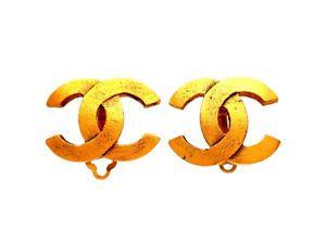 Double CC Logo - Authentic vintage Chanel earrings Gold CC logo Double C #ea2150