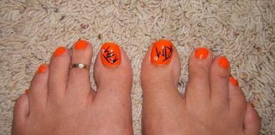 Cool KTM Logo - Got my toes painted today w/pic(KTM orange) - Thumpette Forum ...