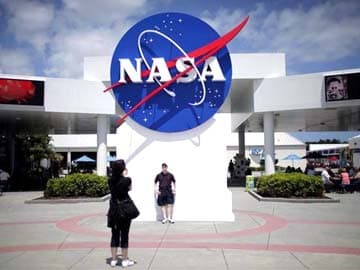 NASA Dragon Logo - NASA to go ahead with Dragon capsule SpaceX launch