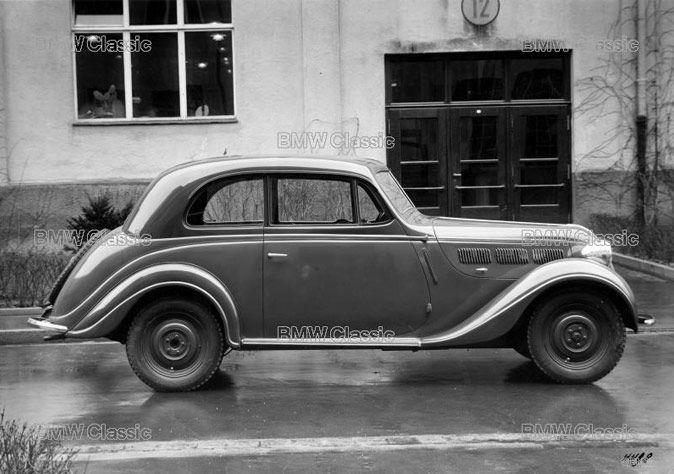 1930 BMW Logo - BMW 320