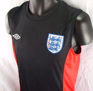 Umbro Lion Logo - Umbro Sleeveless Athletic Top S Running Shirt Lion Shield Patch ...