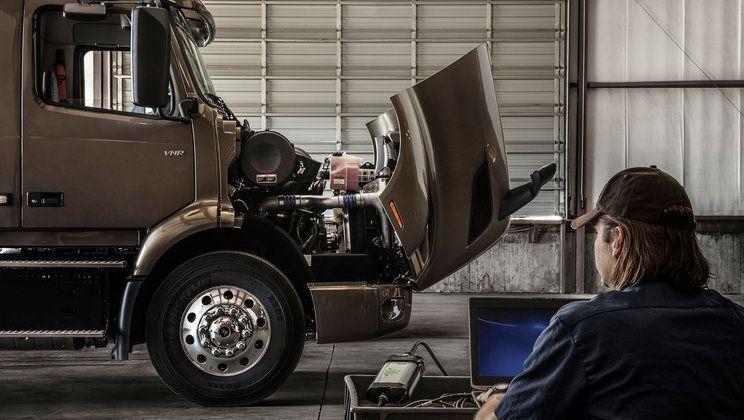 Volvo Trucks North America Logo - 100 Certified Uptime Centers | Volvo Group