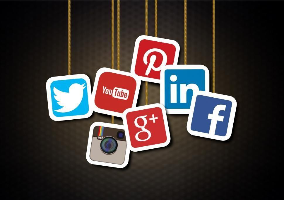 Facebook Twitter Instagram LinkedIn Logo - Get Free Stock Photos of Main social media brands - Illustration ...
