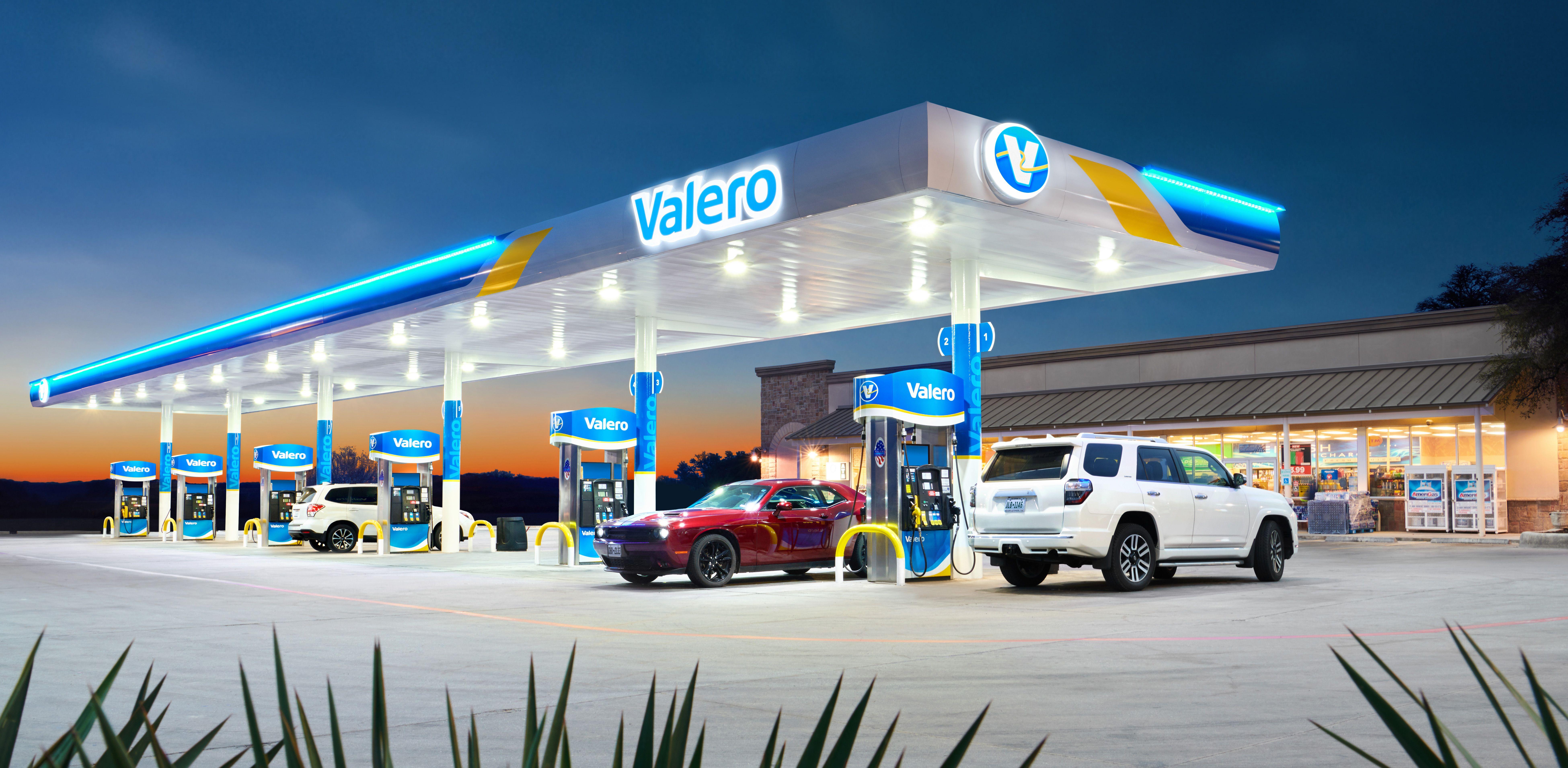 Shamrock Gas Station Logo - Valero - Valero Brand Requirements