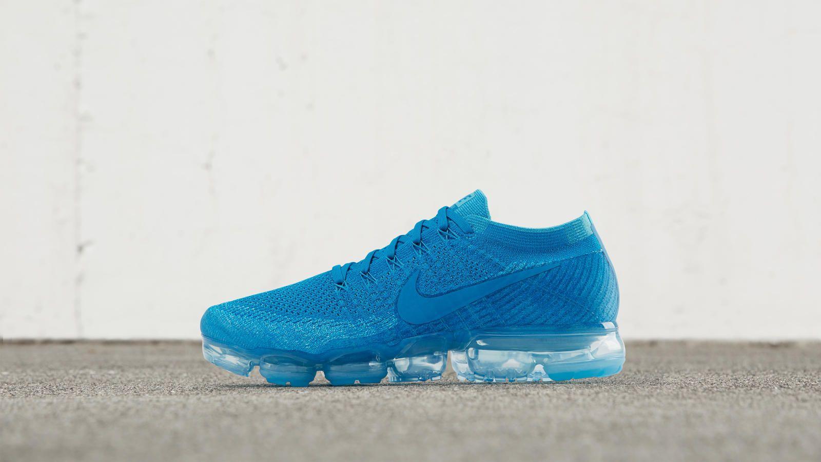 Light Blue Nike Logo - Nike Air VaporMax 