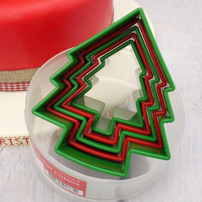 Red and Green Round Logo - Christmas Tree Red And Green Plastic Cutters Set, 5 Pieces