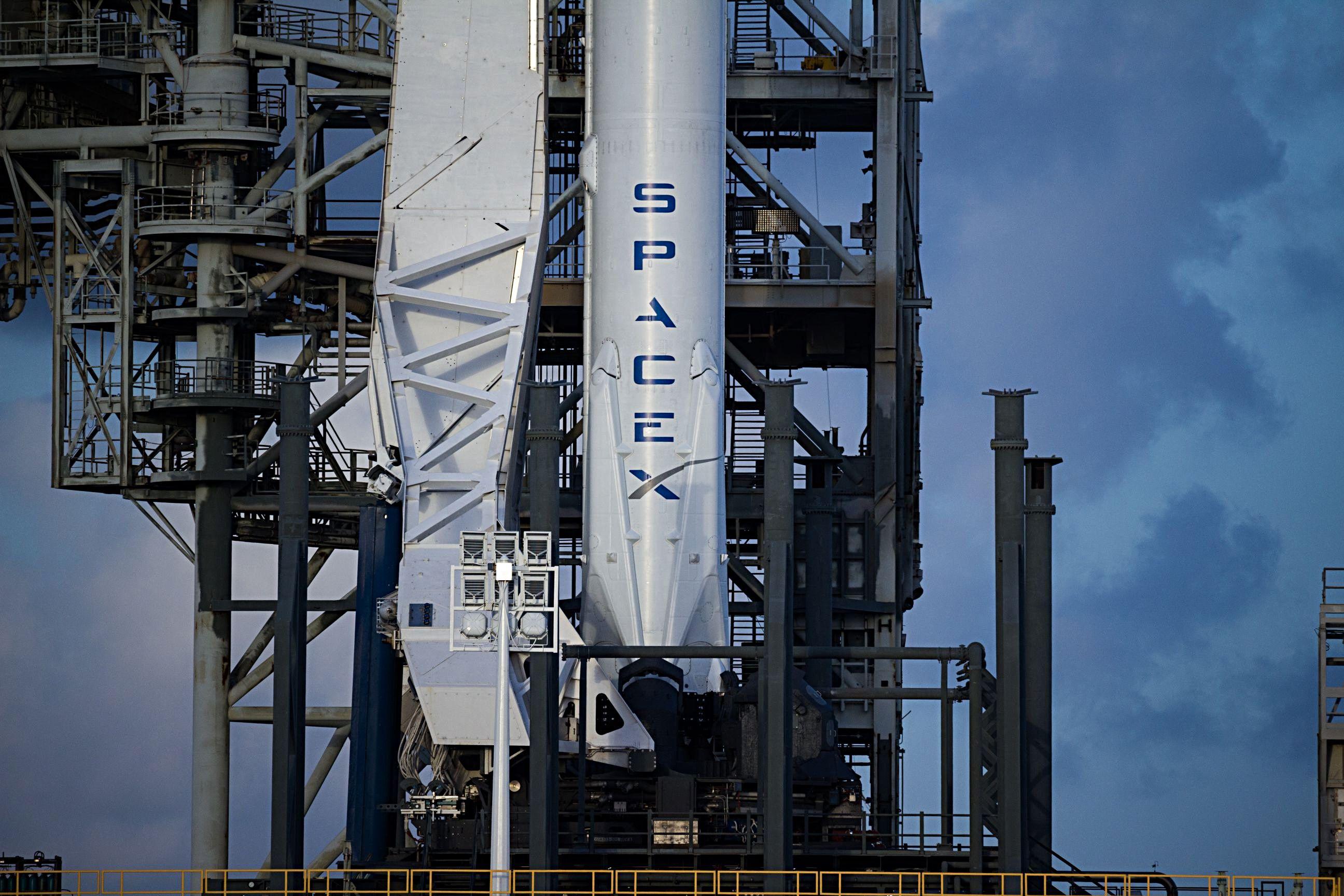Zuma Falcon 9 Mission Logo - SpaceX prepares for space station supply mission as secret Zuma ...