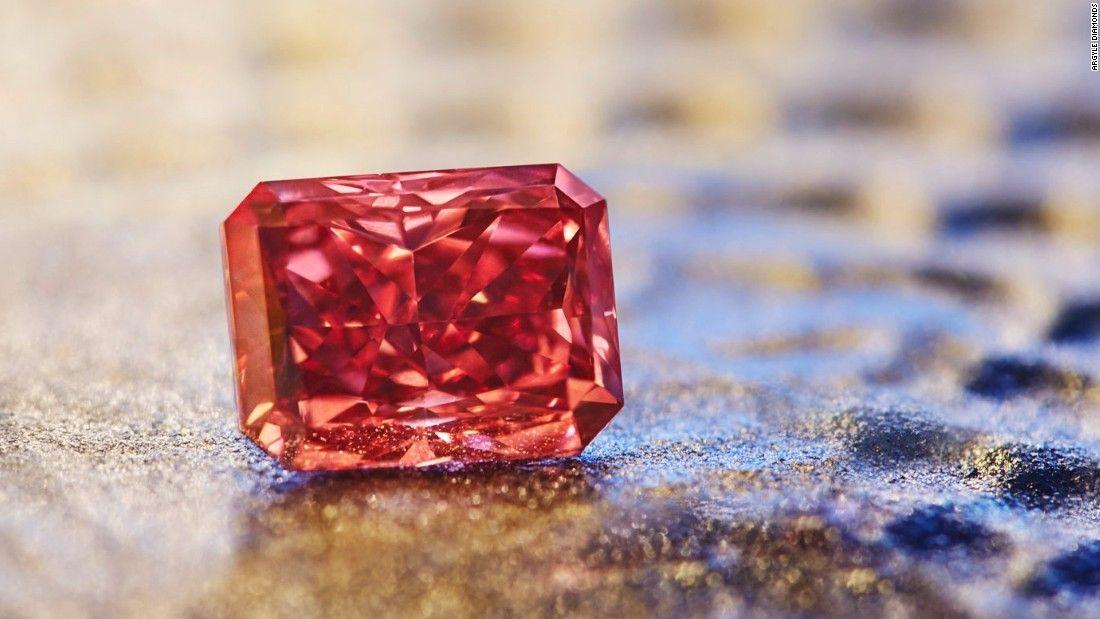 Two Red Diamonds Logo - Rare Fancy Red diamond could sell for millions