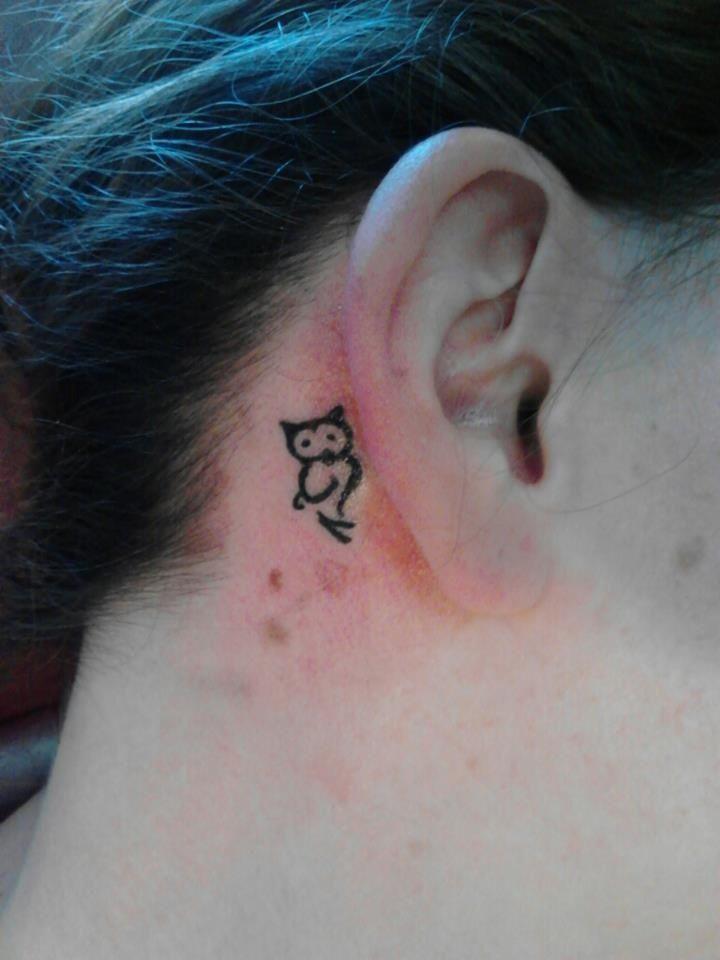 Tiny Apple Logo - tiny apple logo tattoo behind ear
