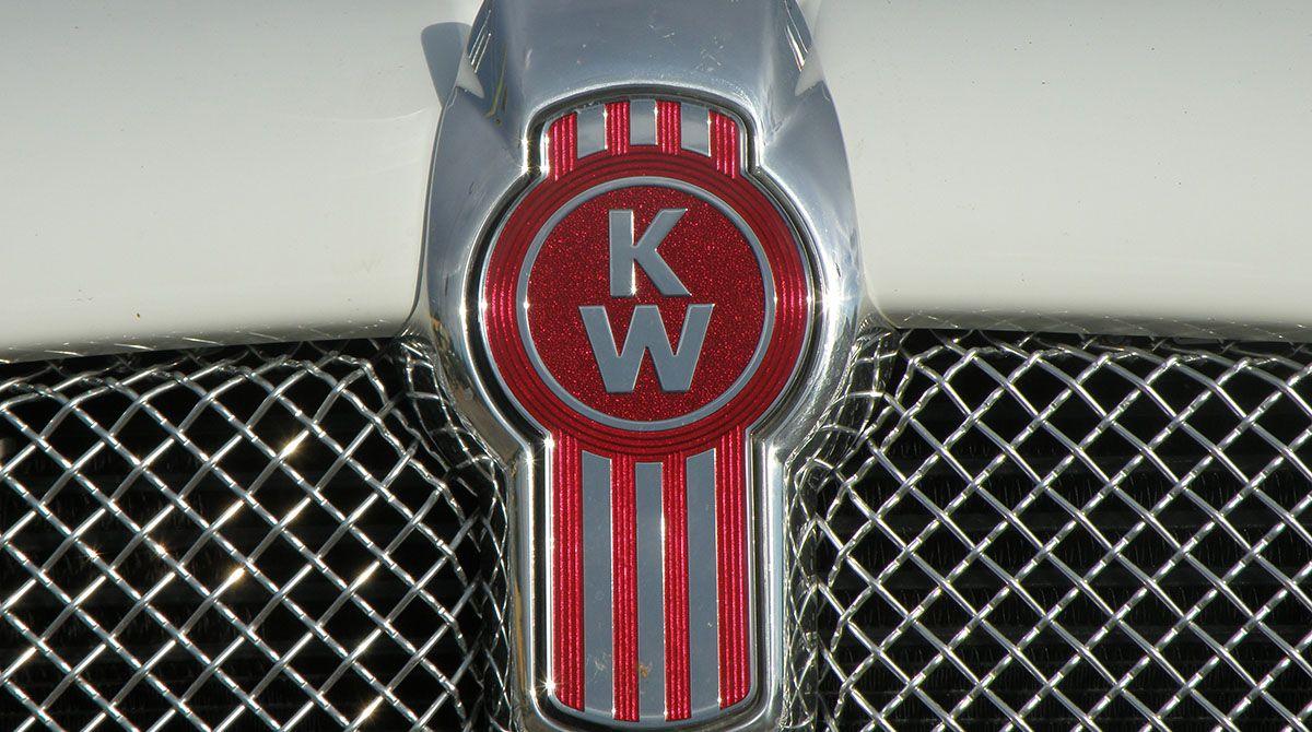 Kenworth Grill Logo - Kenworth T680 Adds Integrated Powertrain Option