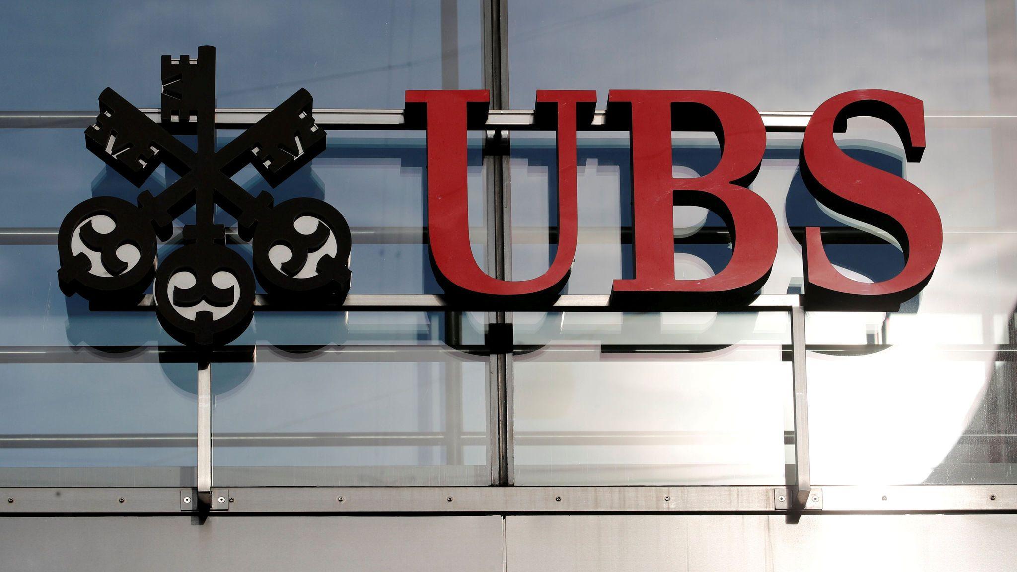 UBS Corporate Logo - UBS overhauls pay for 000 workers