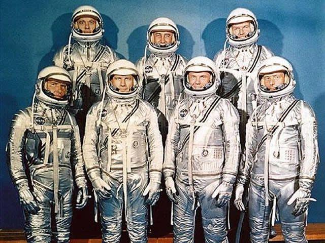 1950s NASA Logo - The Expedition 41 crew gather inside Japan's Kibo laboratory for a ...
