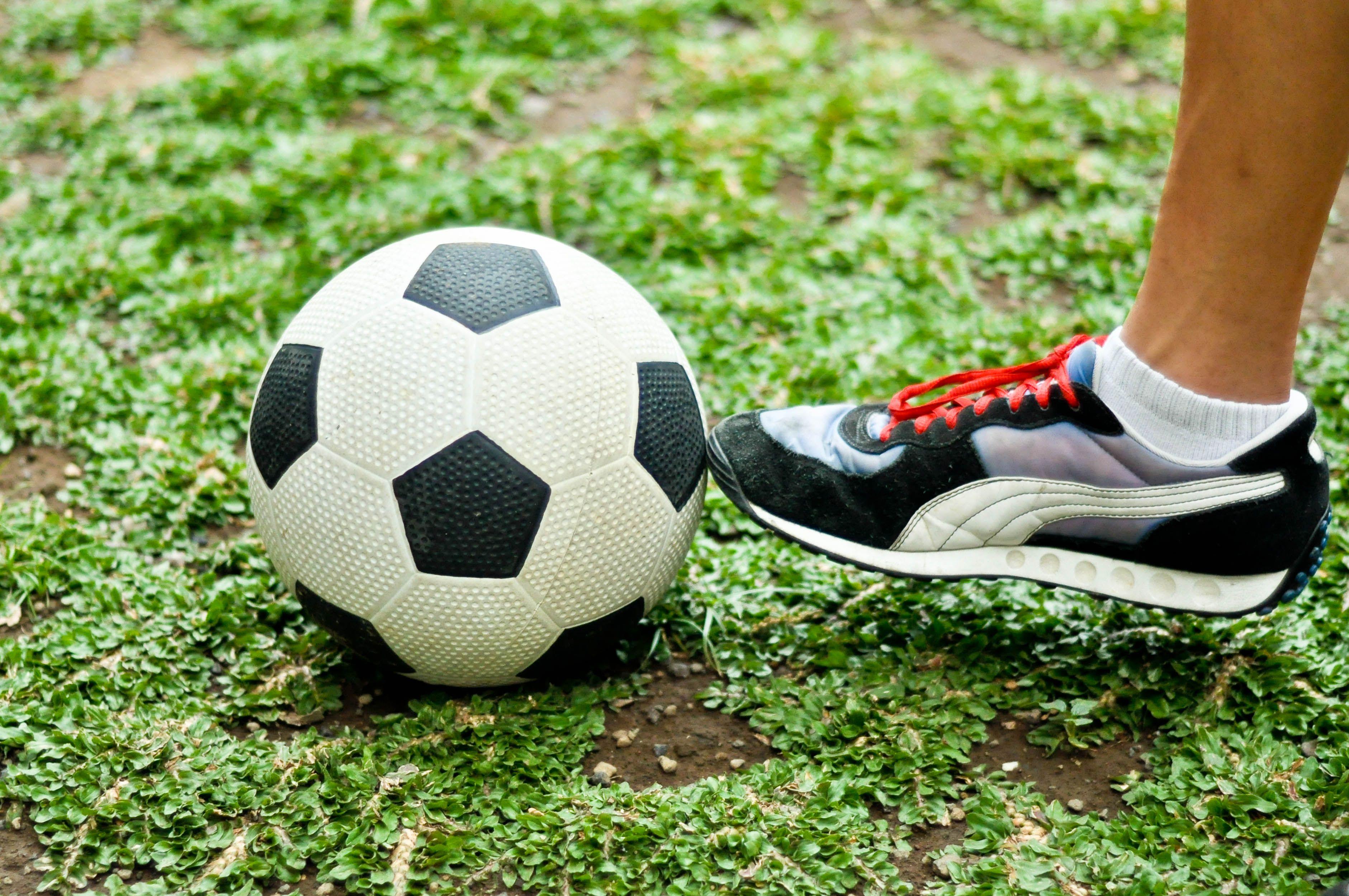Shoe Kicking Soccer Ball Logo - How to Get a Better Kick in Soccer: 6 Steps (with Pictures)