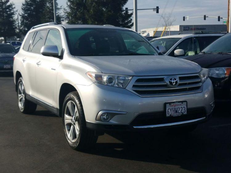 Blue Silver Car Logo - Used Toyota Highlander silver exterior for Sale