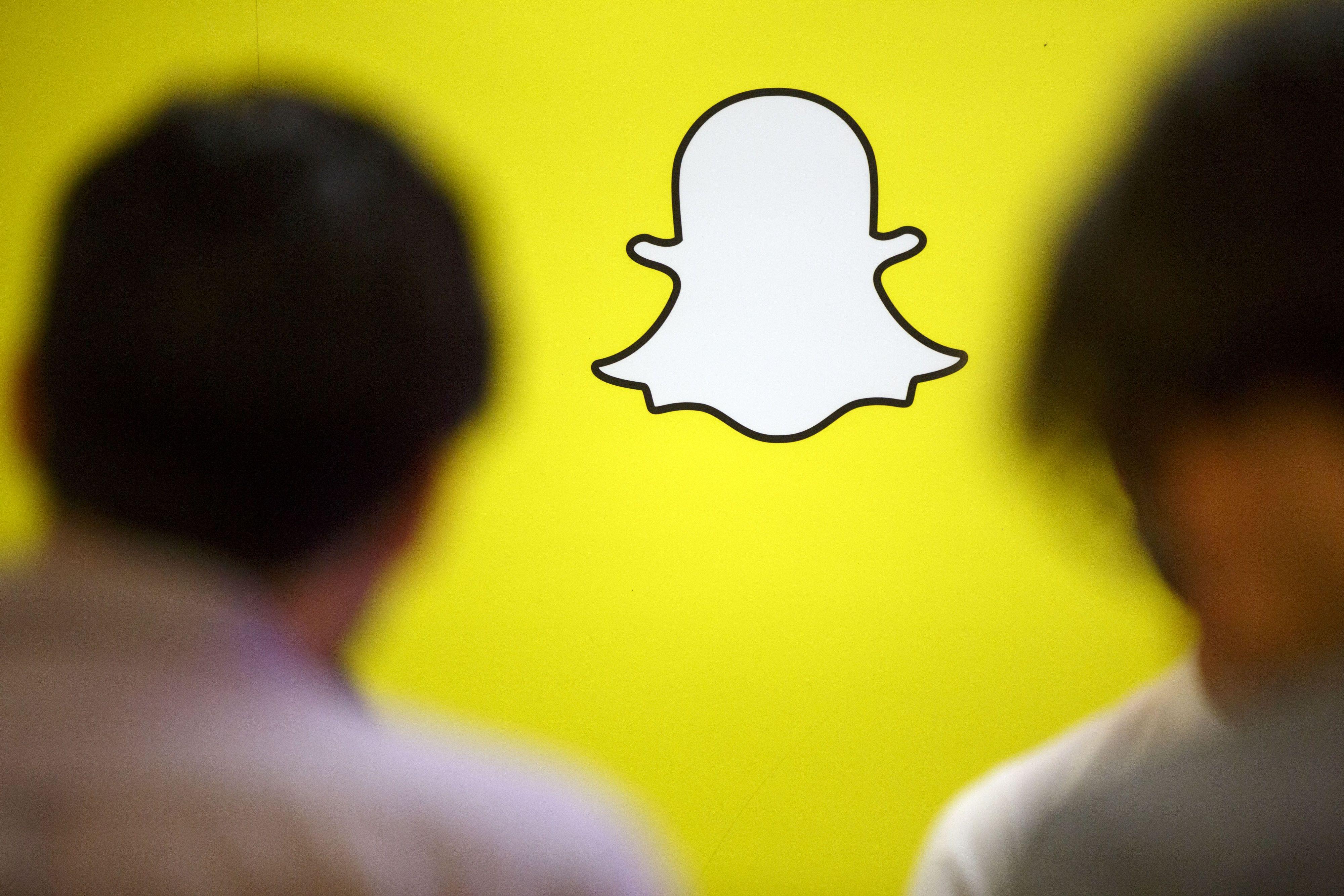 Snapchat Logo - Snapchat: Massive Hack Claim in India Appears to Be Bogus