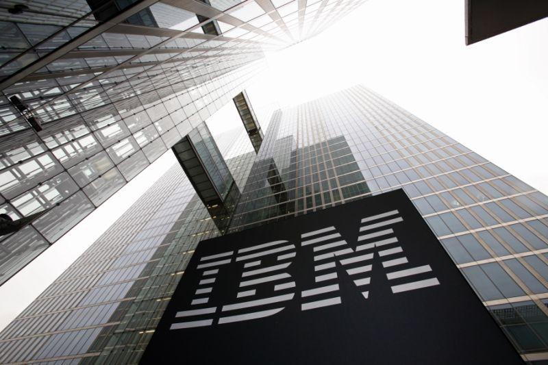 IBM Building Logo - How IBM Shares Gained 18.3% in January