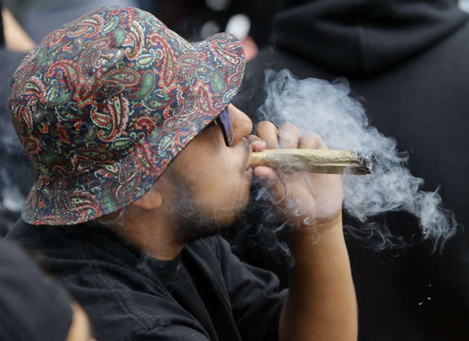 Hippie Smoking Logo - Thousands celebrate 420 in Golden Gate Park - SFGate
