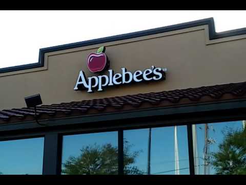 New Applebee's Logo - NEW HUGE Mandela Effect - Applebee's logo, more letters merging ...