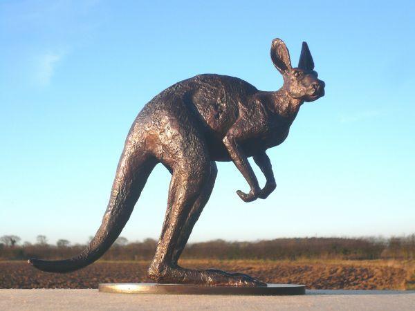 Bronze Kangaroo Logo - Foundry bronze #sculpture by #sculptor Graham High titled: 'Alert ...