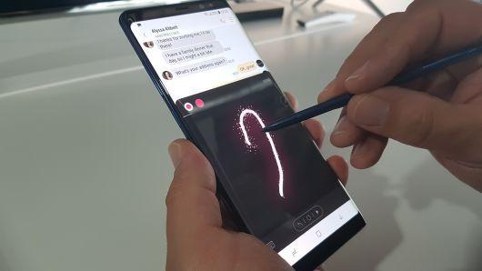Galaxy Note 8 Logo - Samsung Galaxy Note 8: Hands on with 5 key features