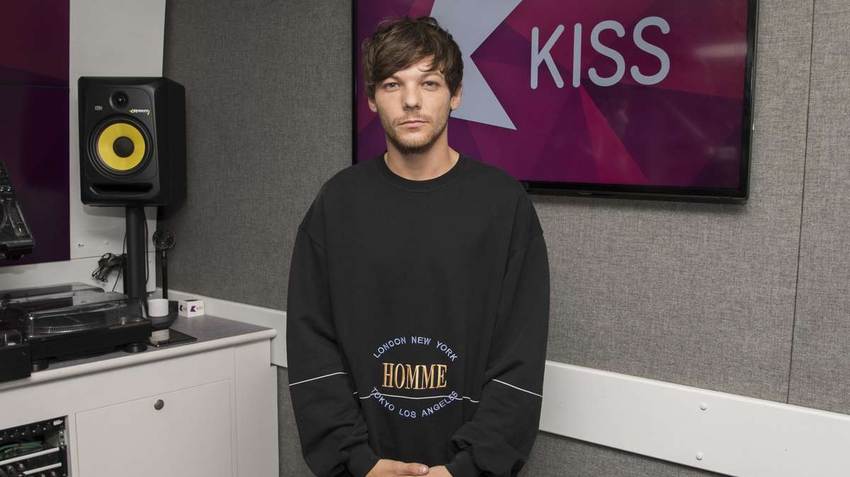 One Direction F Logo - Louis Tomlinson was originally 'uncomfortable' with One Direction