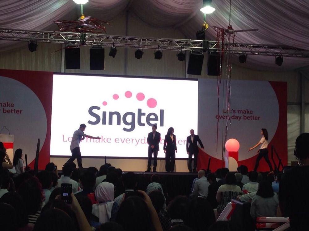 SingTel Logo - Brand New: New Logo and Identity for Singtel