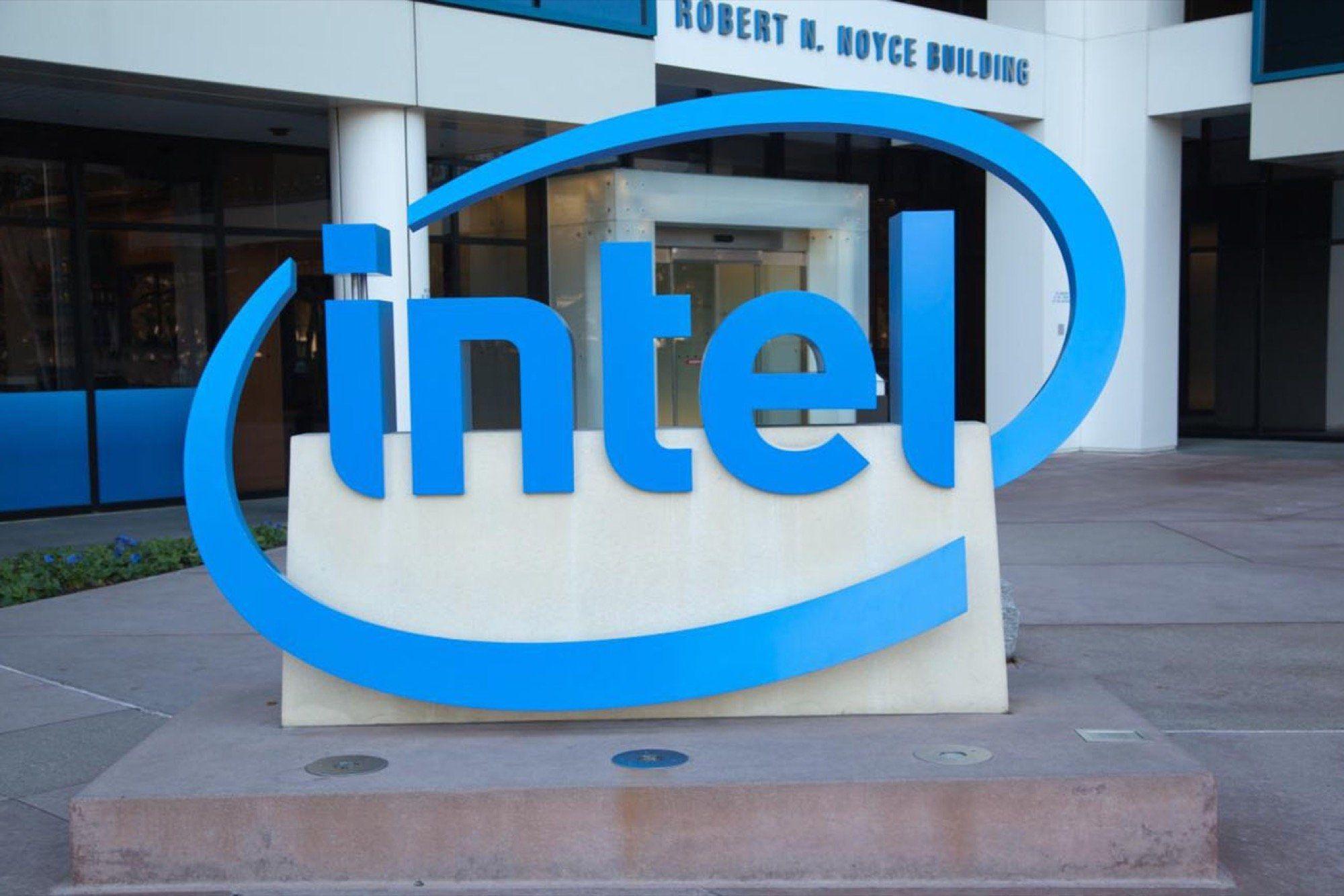 Building with Old Intel Logo - This 13-Year-Old Entrepreneur Just Landed Funding From Intel