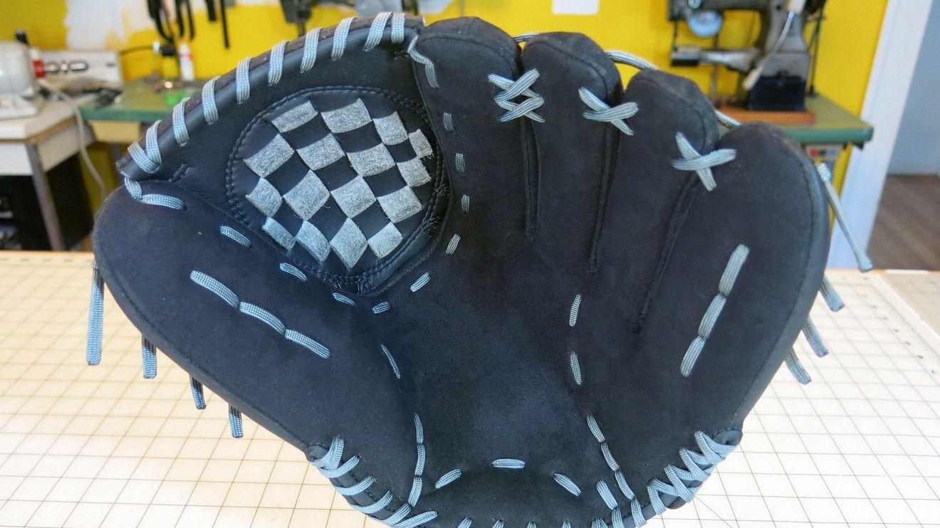 Baseball Glove Company Logo - Is this the baseball glove of the future? - MarketWatch