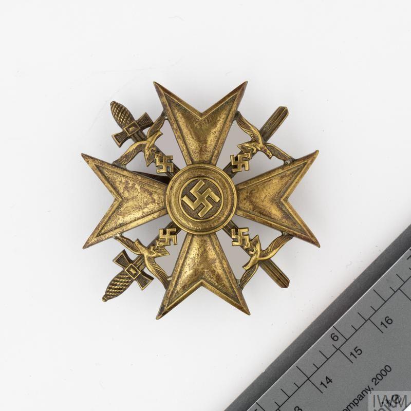 Spanish Cross Logo - badge, German, Spanish Cross, bronze with swords. Imperial War Museums