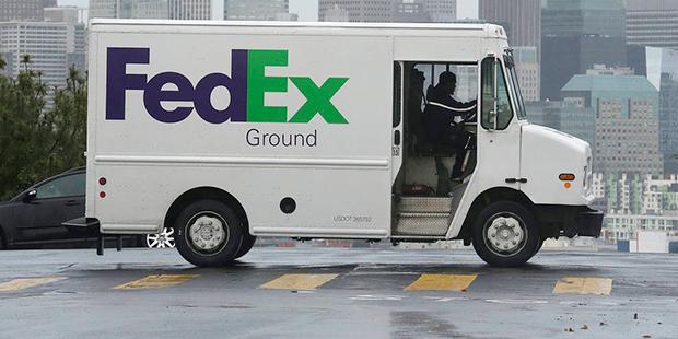 FedEx Truck Logo - FedEx: Deliver on your safety messaging and ban driver cell phone