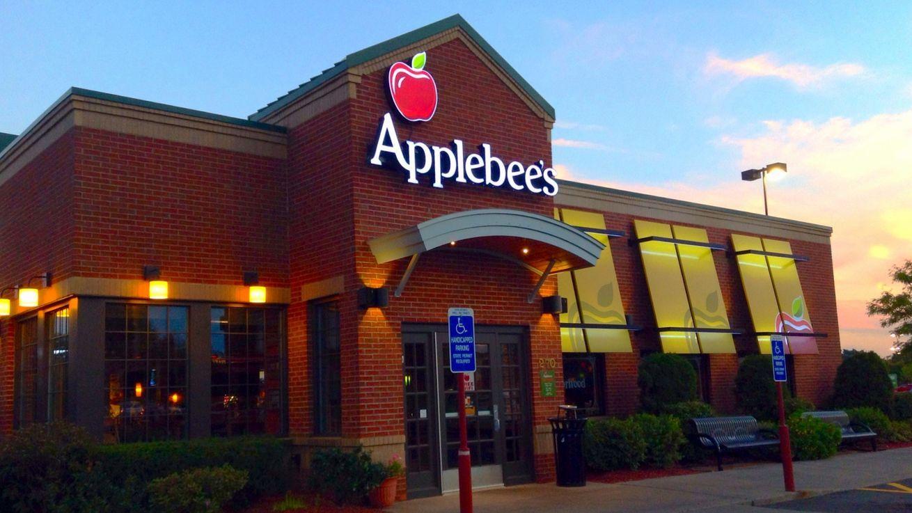 Applebee's Bar & Grill Logo - Why Millennials are Really Over Applebee's — Department26