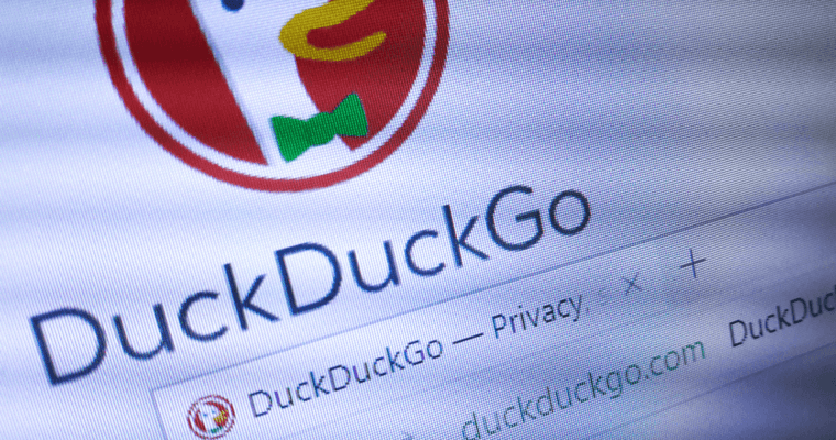 DuckDuckGo Yellow Logo - DuckDuckGo Traffic Up 50% from Last Year, Hits New Record of 30M ...