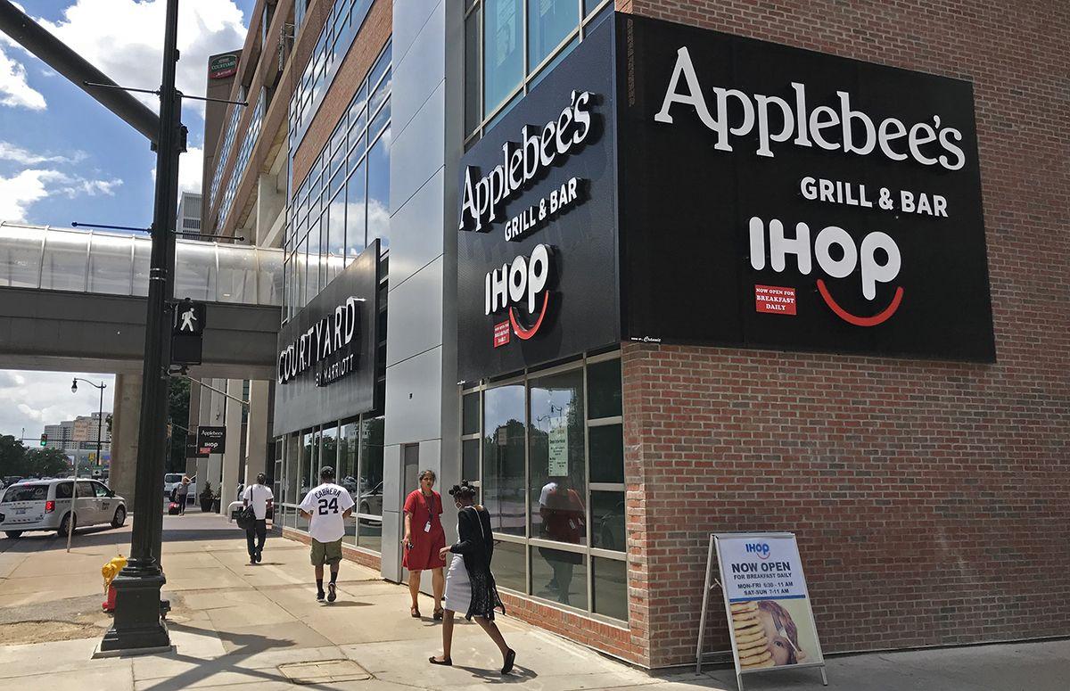 Applebee's Ihop Logo - Combo Applebee's-IHOP in Detroit at least half-open