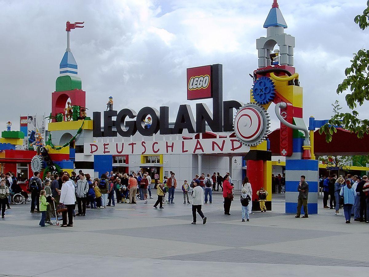 Legoland Parks Logo - Legoland