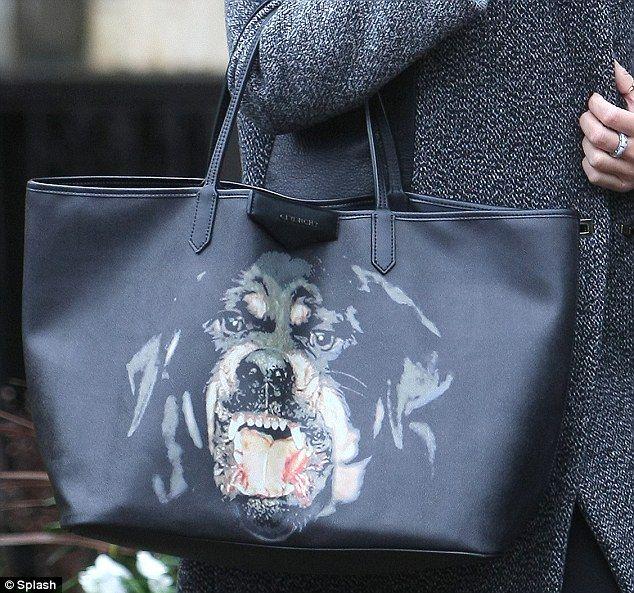 Givenchy Rottweiler Logo - Denise Van Outen's Givenchy Rottweiler bag shows tougher side