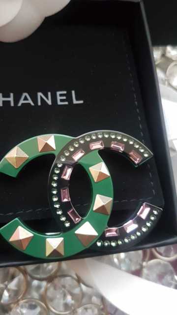 Interlocking CC Logo - Chanel Brooch CC Logo Interlocking CC Brand New with box only Green ...