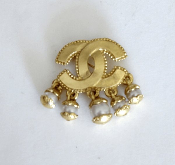 Interlocking CC Logo - Chanel Rare Vintage Gold Tone Faux Pearl Brooch Interlocking Cc ...