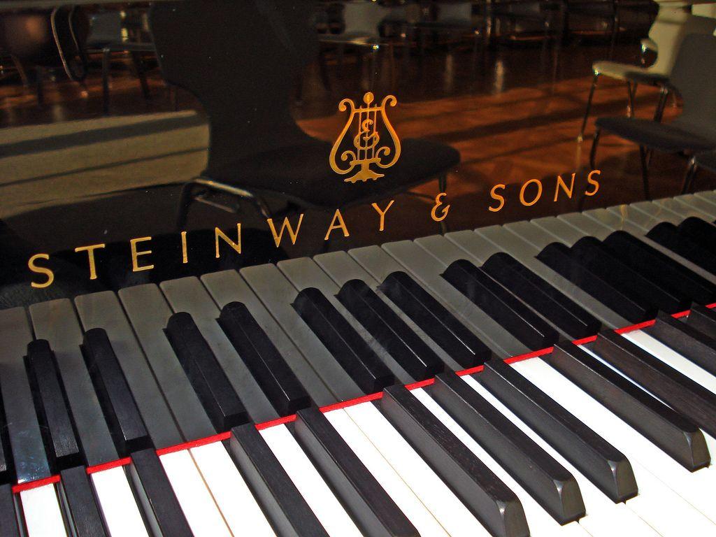 Steinway Logo - File:Steinway & Sons logo.jpg - Wikimedia Commons