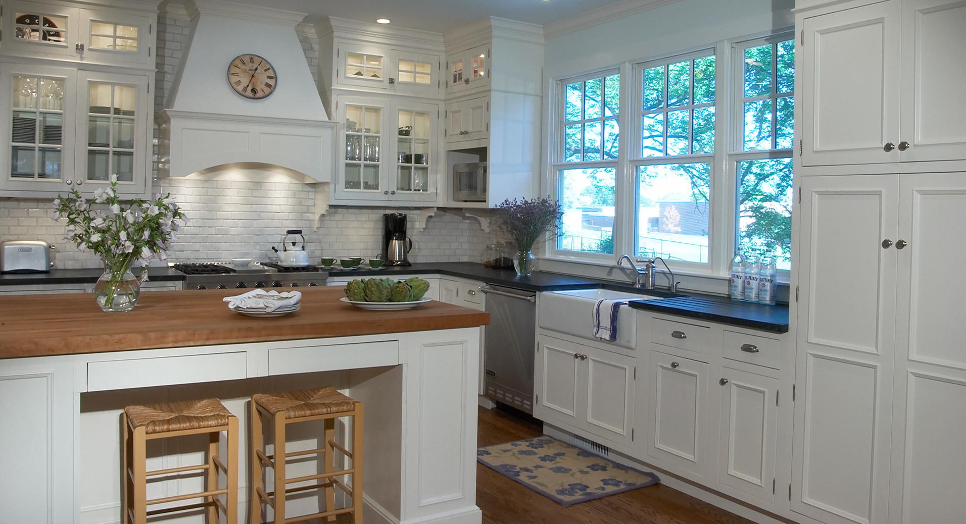 Woodharbor Logo - Kitchen & Bathroom Cabinets - Woodharbor Custom Cabinetry