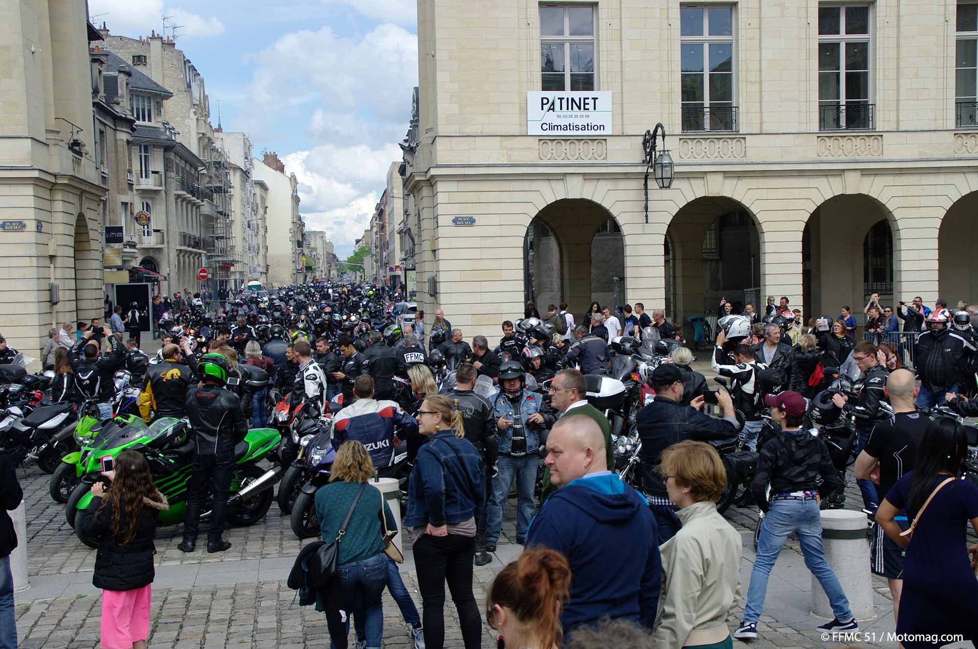 FFMC Logo - FFMC 51 : 1 200 motards déferlent sur Reims - Moto Magazine - leader ...