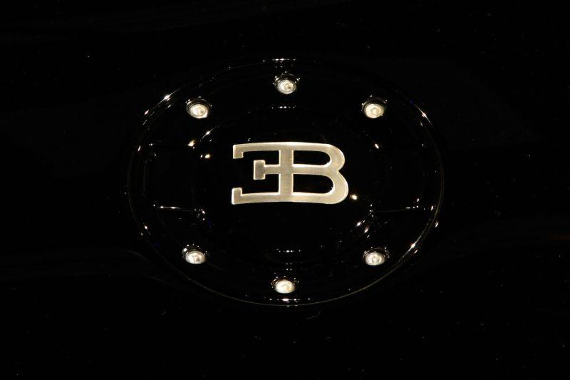 Bougatti Logo - Bugatti Logo & Industry Photo