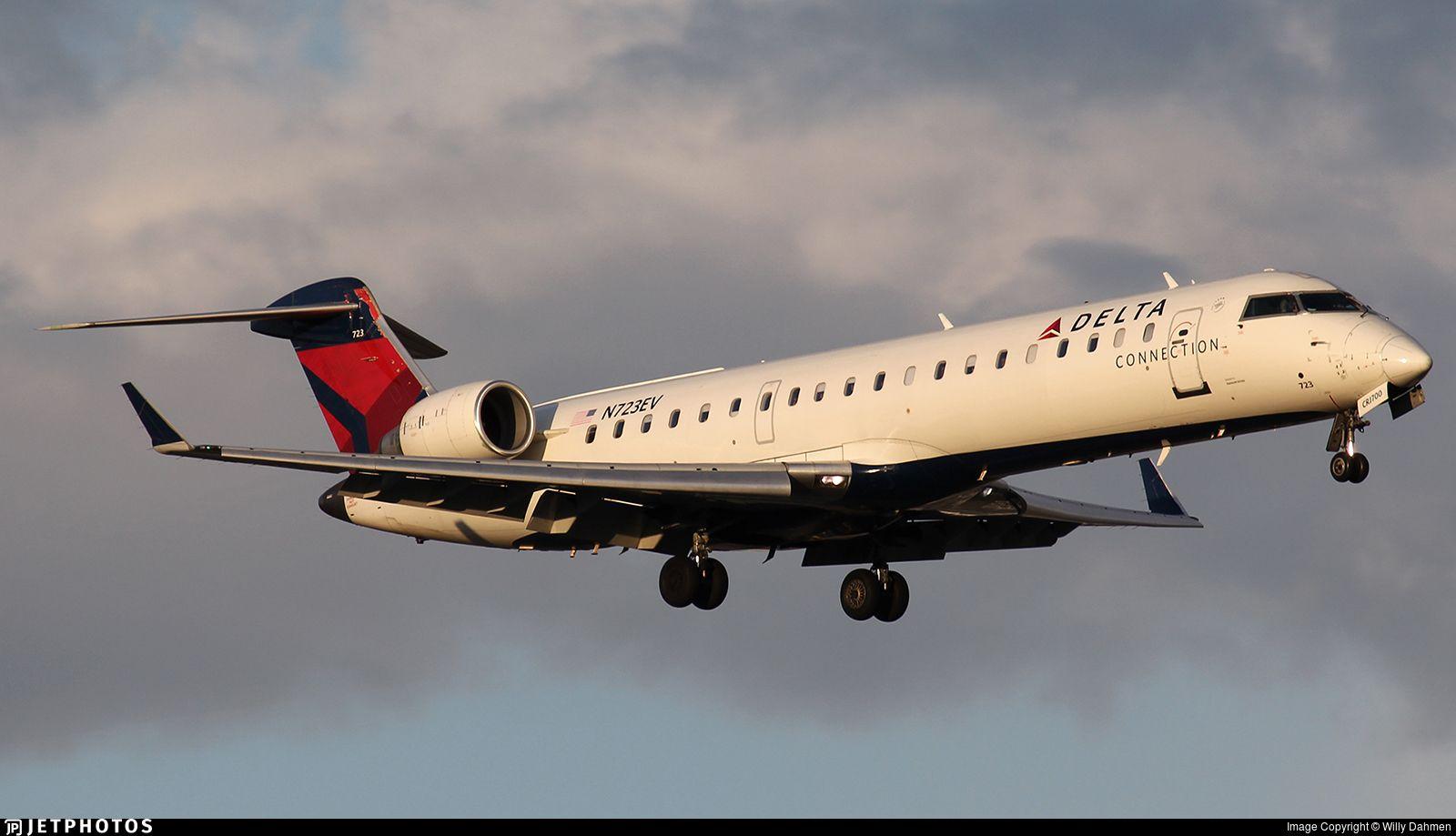 ExpressJet Logo - N723EV. Bombardier CRJ 701. Delta Connection ExpressJet Airlines